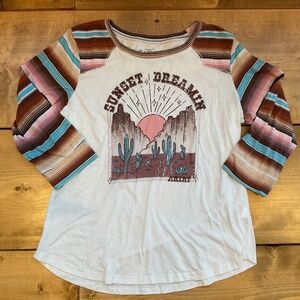 WOMENS ARIAT GRAPHIC WESTERN THEME MULTICOLOR RAGLAN SLEEVE SHIRT SIZE Large EUC
